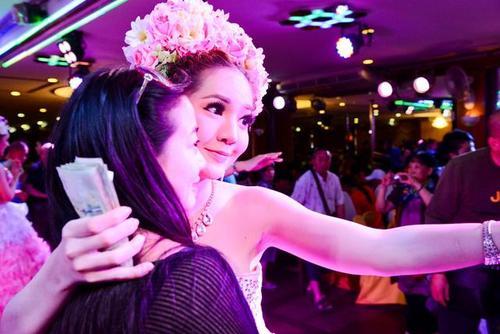 人妖国产,一个奇幻世界的诞生与传奇  第3张